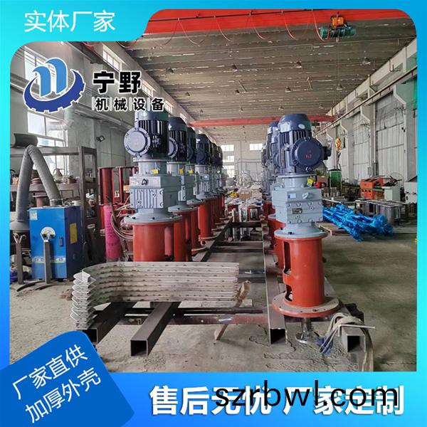立式(shi)攪(jiao)拌設備(bei)